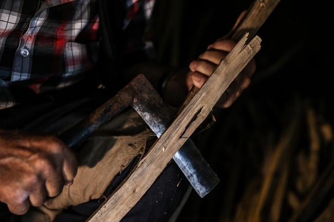 74 yıldır sepet ve küfe yaparak geçimini sağlıyor